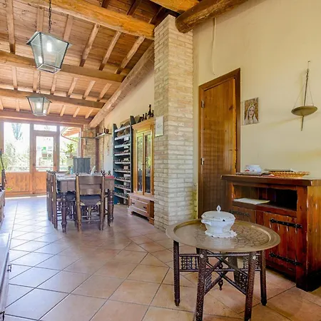 Фермерский дом La Mora *